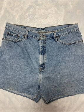 Levi’s Vintage 550 Y2K Denim Jean Shorts Jorts Light Wash Size 16